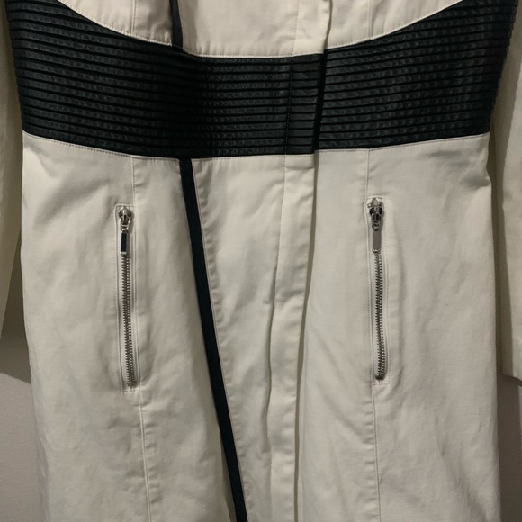 VENUS Sassy to Classy, Women's Fashion Jacket,White with Black, size 12 - Picture 6 of 9